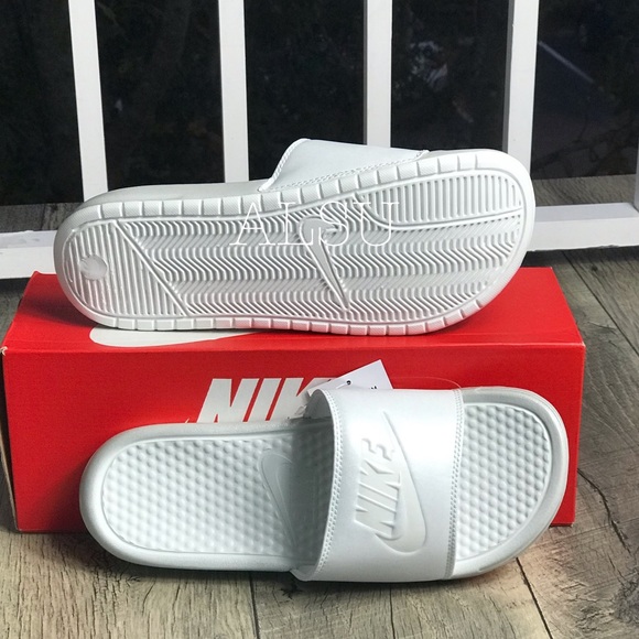 NWT Nike Benassi JDI Metallic QS Pearls WMNS - Picture 2 of 7